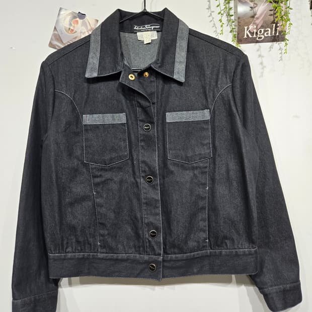 페라가모 블랙 데님 숏 자켓