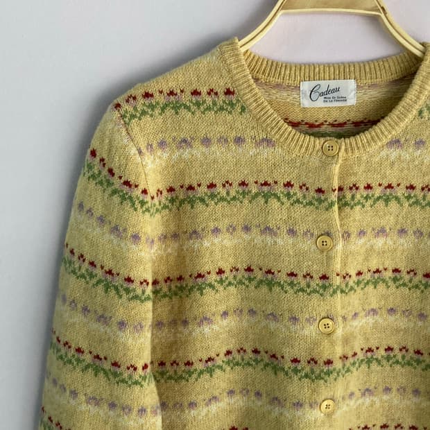 울100 니트 가디건