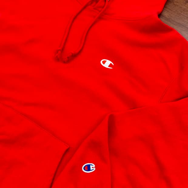 [1회착용] 챔피온 블루택 리버스위브 후드티 L 유니버시티레드