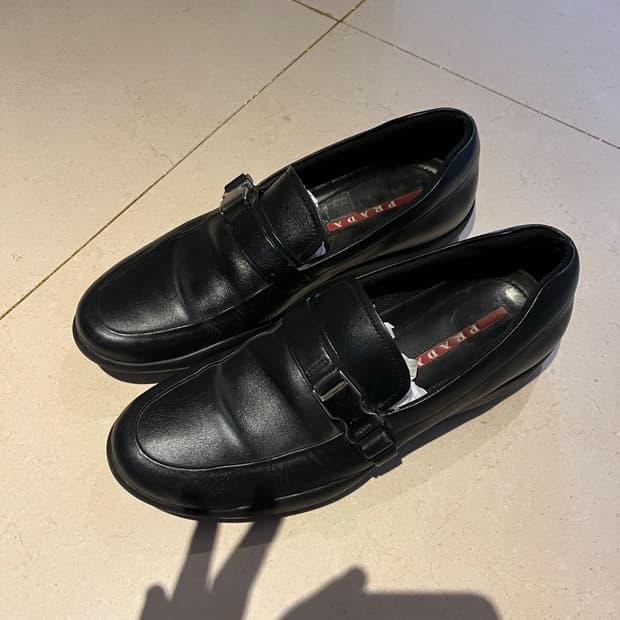 프라다 스포츠 메탈 버클 로퍼 스니커즈 8