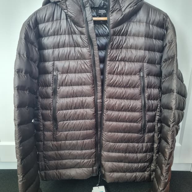 (XL 사이즈, 새상품)무신사 스탠다드 시티레저 립스탑 경량패딩