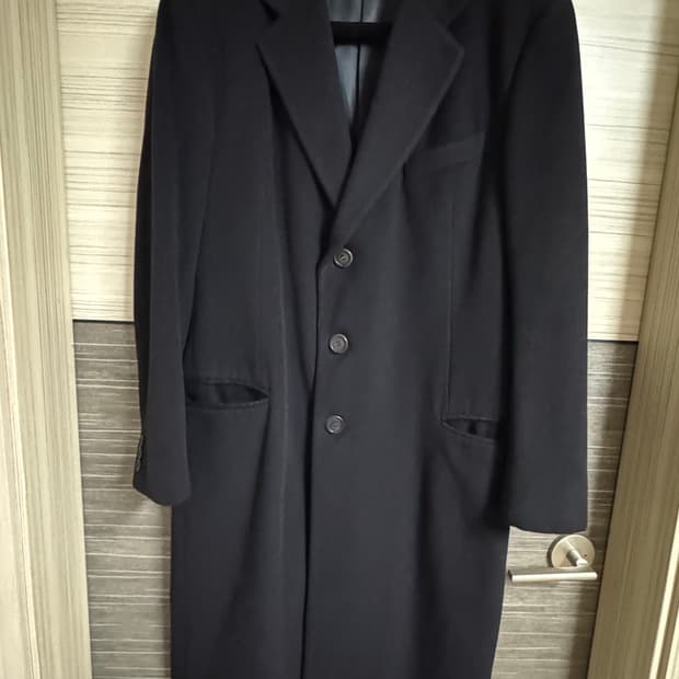 아르마니 꼴레지오니 100% 캐시미어 블랙코트