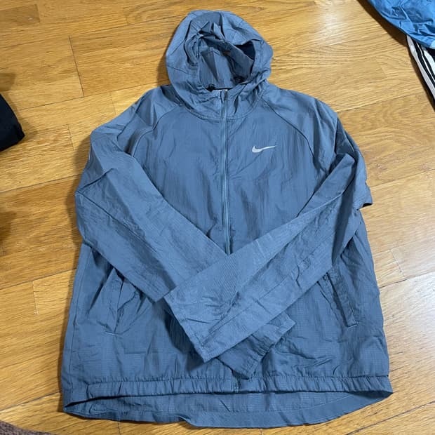나이키 바람막이 L