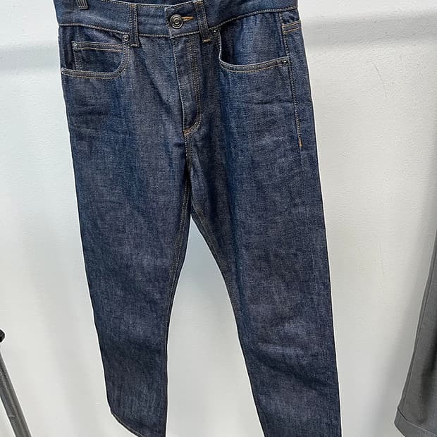 여) 버버리 신형 청바지 