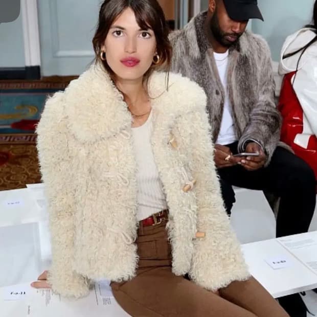 잔느 다마스 착용 리포메이션 퍼자켓