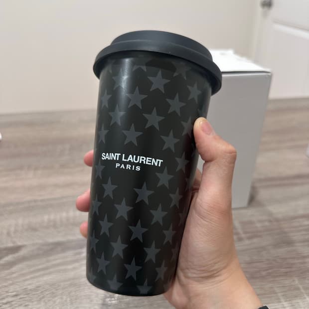 생로랑 리브드와 세라믹 커피 머그 블랙 스타패턴