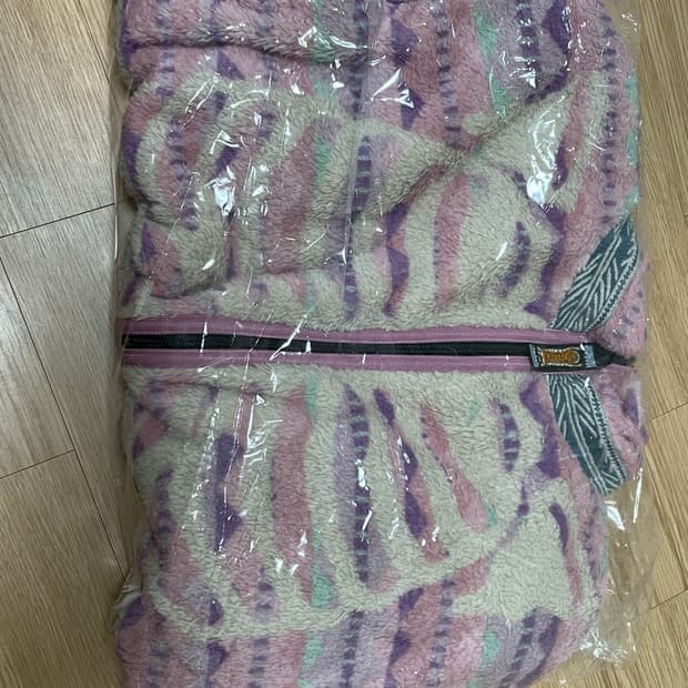 캐피탈 애슐랜드 스트라이프 앤 본 플리스 집 블루종 핑크