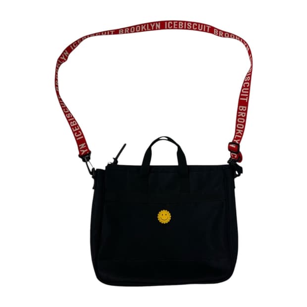아이스비스킷 스마일로고 메신저백 어시스트백 크로스백 가방 블랙