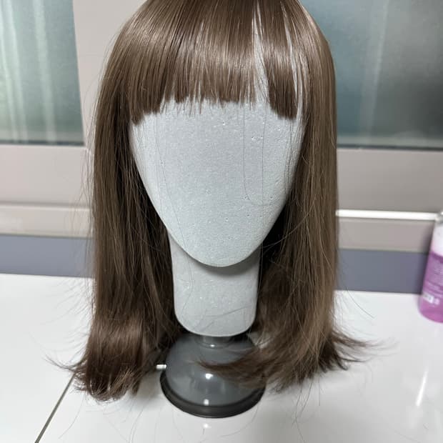 C컬 세미롱단발 라이트브라운 인조모+가발망 1개
