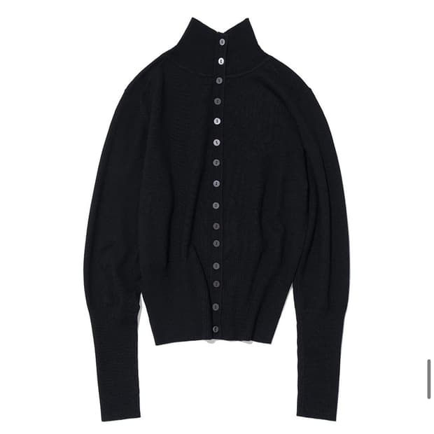 파르티멘토 우먼 하이넥 2way 백 버튼 니트 탑 팔로마울