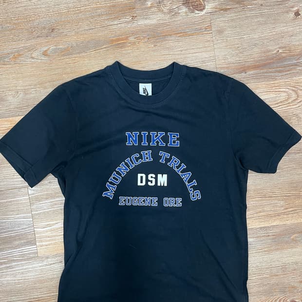 나이키 도버스트릿마켓 반팔 티셔츠