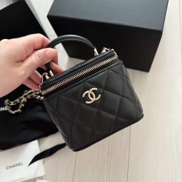 샤넬 베니티 탑핸들