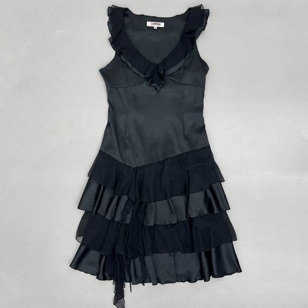 MORGAN DE TOI 러플 나시 원피스