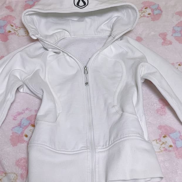 룰루레몬 스쿠바 슬림핏 후드집업 화이트