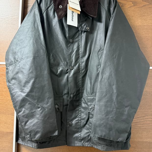 (최신형탭, 미착용 새제품) 바버 비데일 자켓 세이지 38