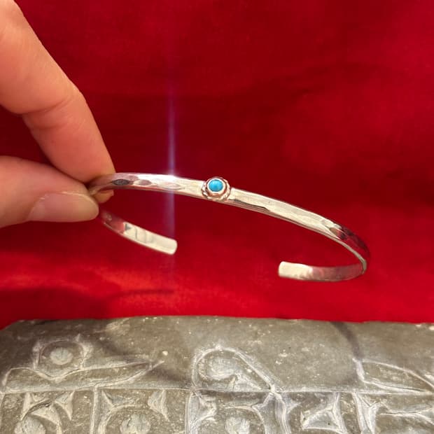 Turquoise Hammered Slim 925 Silver Cuff 