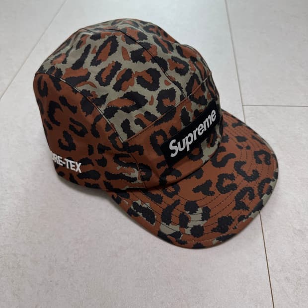 슈프림 고어텍스 레오파드 캠프캡 