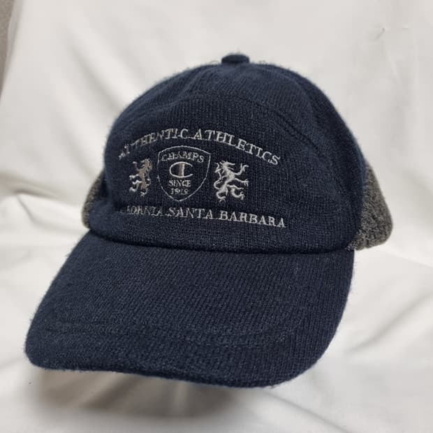 챔피온 빈티지 블랙/그레이 니트 귀달이모자