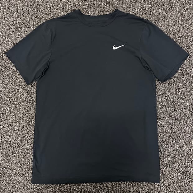 NIKE 나이키 기능성 반팔티셔츠 운동복 블랙 95(M)