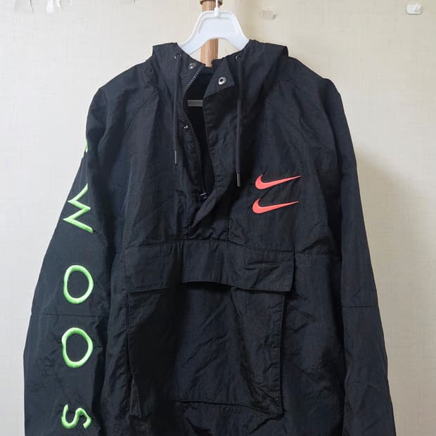 나이키 더블 스우시 아노락.