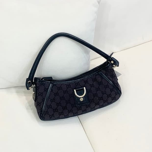 구찌 GG 로고 D링 미니 숄더백 (정품)