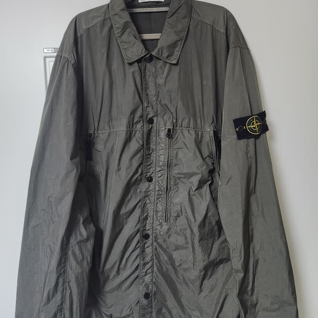 스톤아일랜드 나일론메탈2xl(카키)