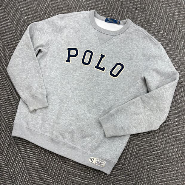 폴로 맨투맨 그레이