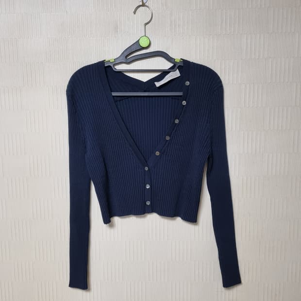 Della Lana 델라라나 리브드 크롭 브이넥 가디건