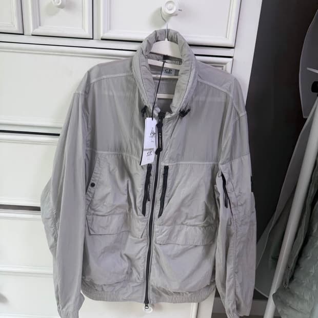 cp컴퍼니 나일론 개버딘 렌즈 셔츠 새상품