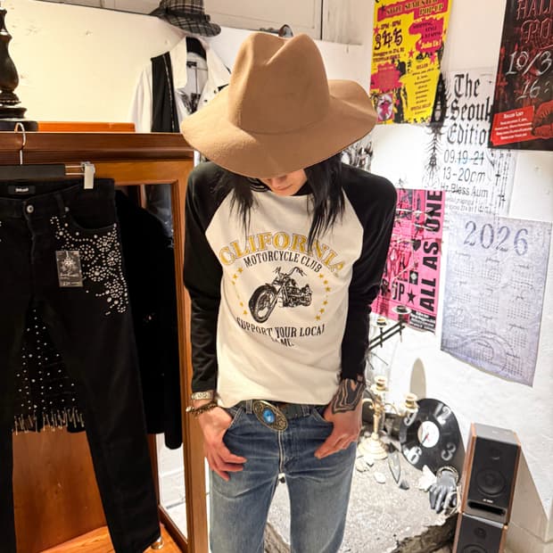 California Club Raglan T-shirt