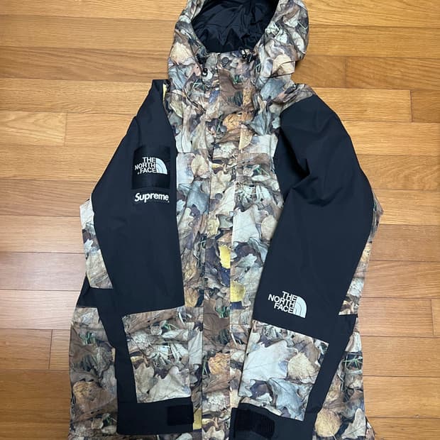 슈프림 노스페이스 낙엽 자켓