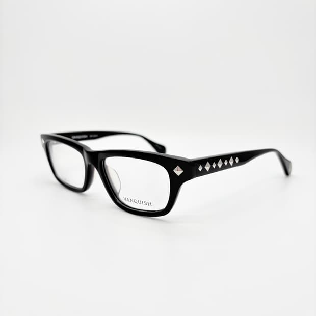 VANQUISH 뱅퀴시 블랙 스터드 뿔테 