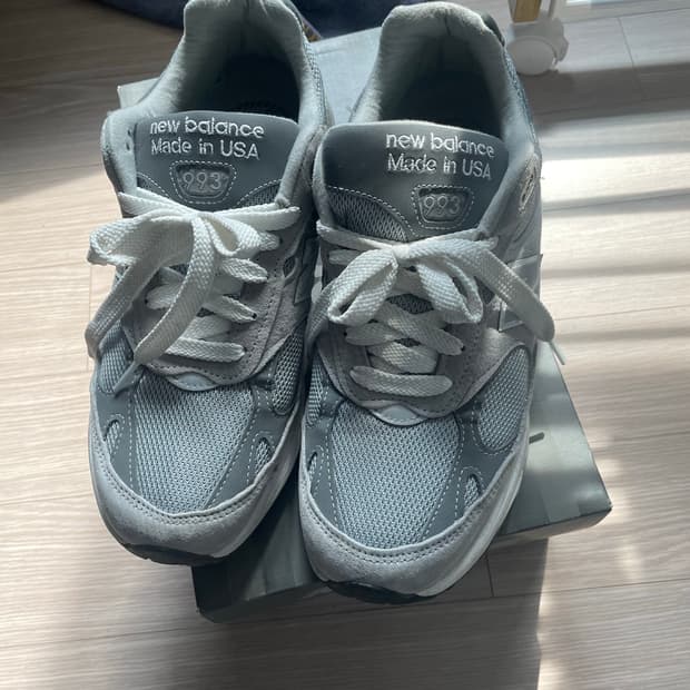뉴발란스 993 made in usa 그레이 D스탠다드 270Size