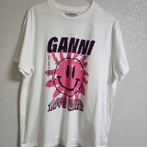 가니 반팔티셔츠 
