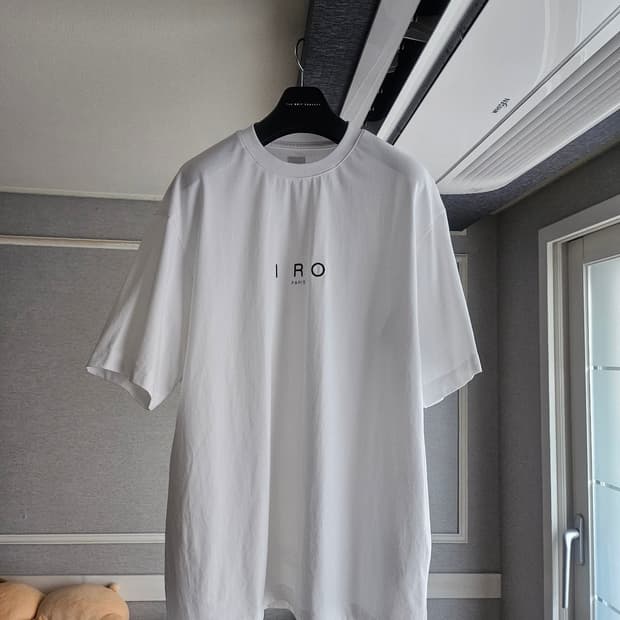 [거의 새것] IRO 이로 맨 오버핏 반팔 티셔츠 100