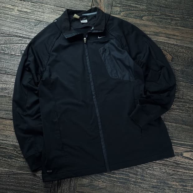 [나이키] 00'S 드라이핏 스우시 자수 집업 자켓 블랙 M17959