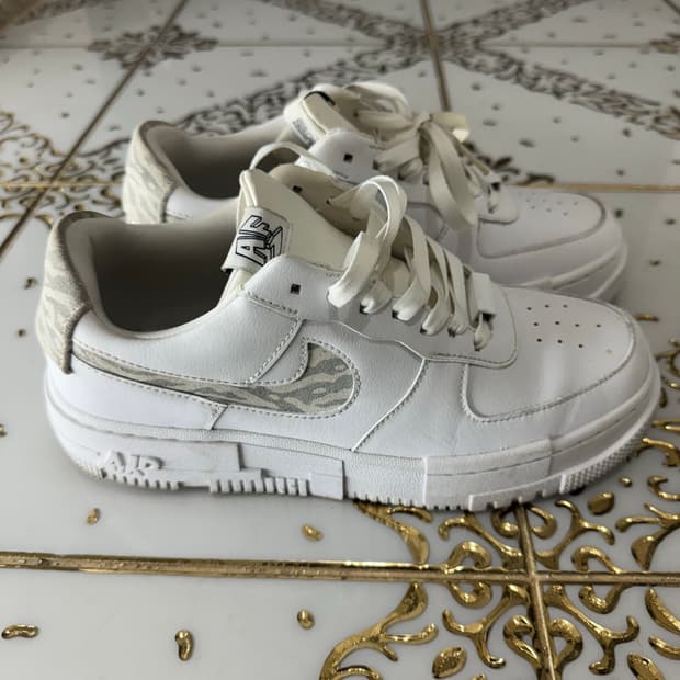 나이키 에어포스 지브라 255