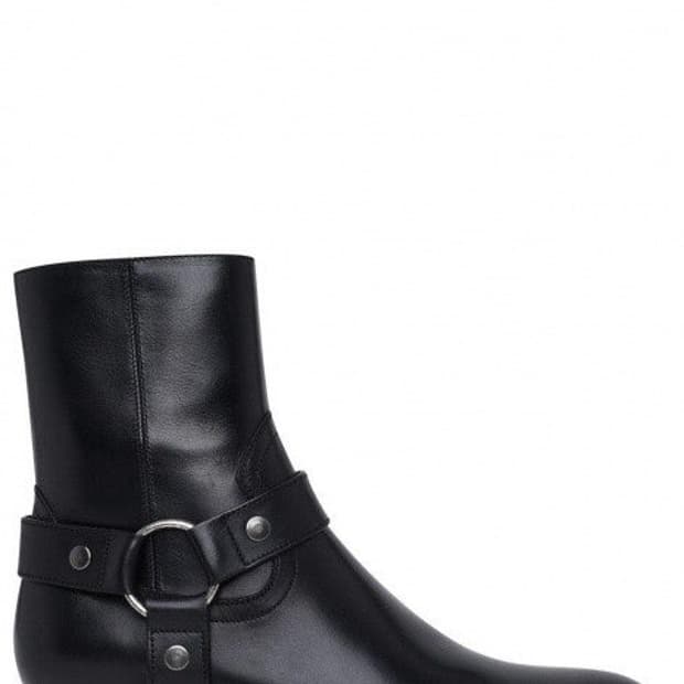 생로랑 와이어트 40 하네스 부츠 41~42 구해요