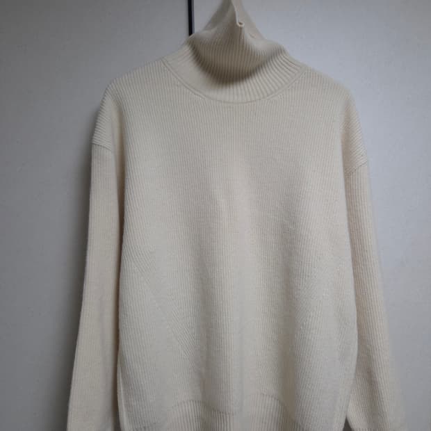 한섬 타임 TIME 옴므 목폴라 니트