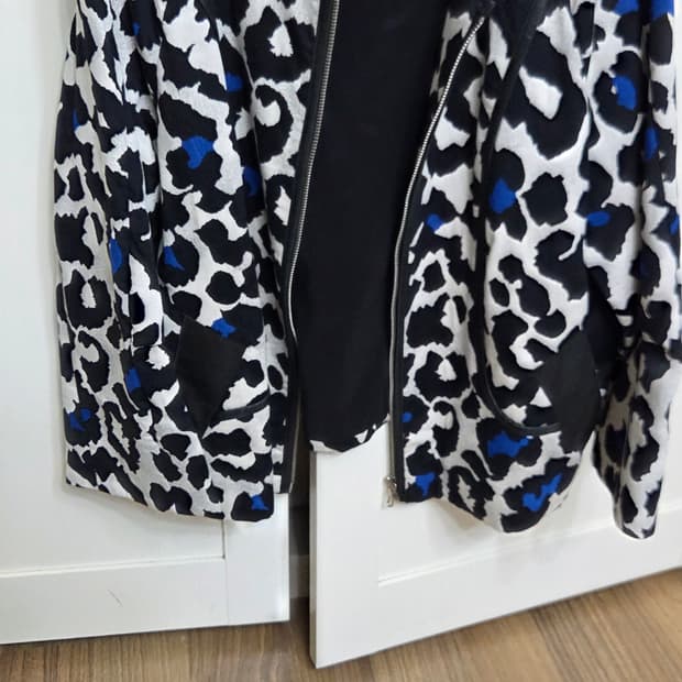 도호 양가죽 배색 점퍼 