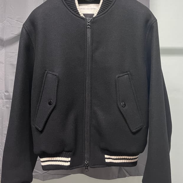 [L] 드리스 반 노튼 울 봄버