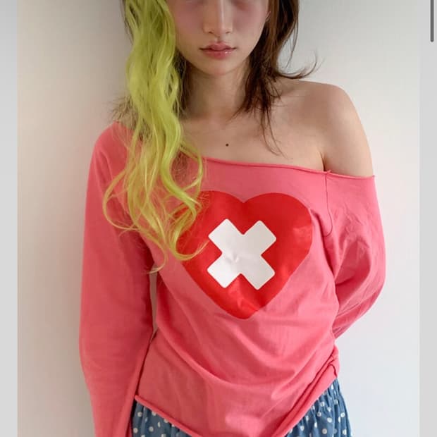 샵페어리 크로스하트 오버컷 티셔츠 로즈