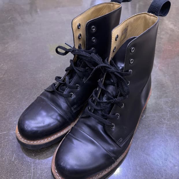 닥터마틴 찰튼 8홀 워커 부츠 270