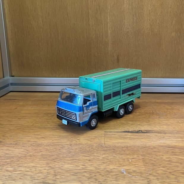 [Diaoet] Isuzu Van Truck 'EXPRESS'