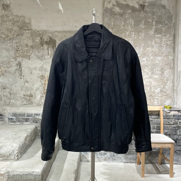 이브 생로랑 뿌르 옴므 블랙 클래식 쉽 레더 자켓