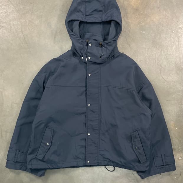 빔즈 크롭 하이넥 후드 자켓