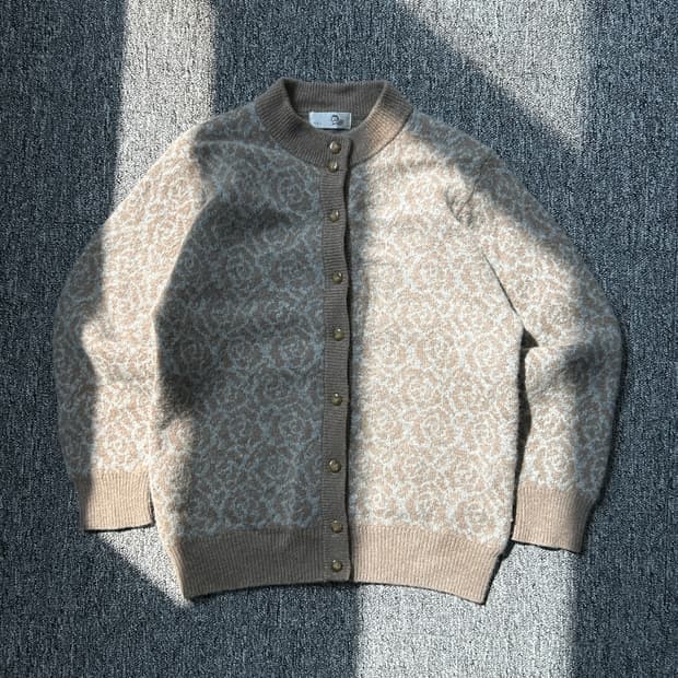 빈티지 패턴 베이지 가디건