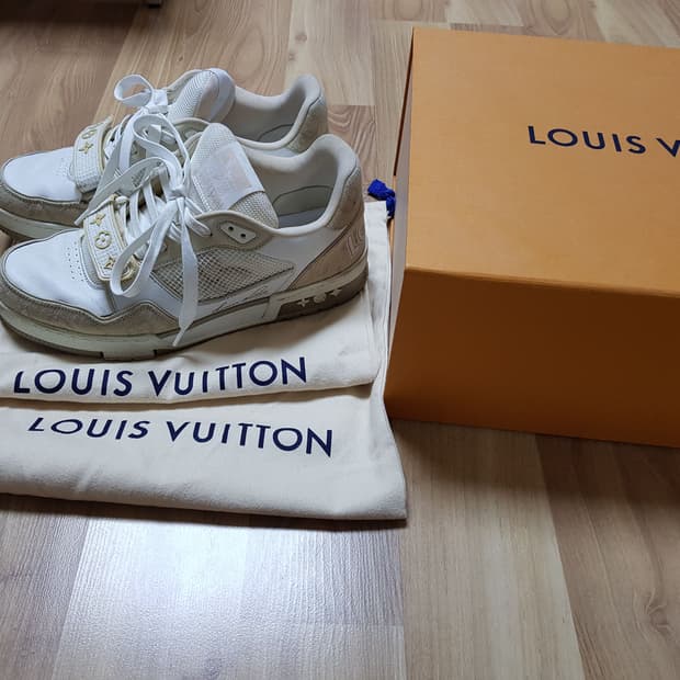 루이비통 LV 트레이너 스니커즈 베이지