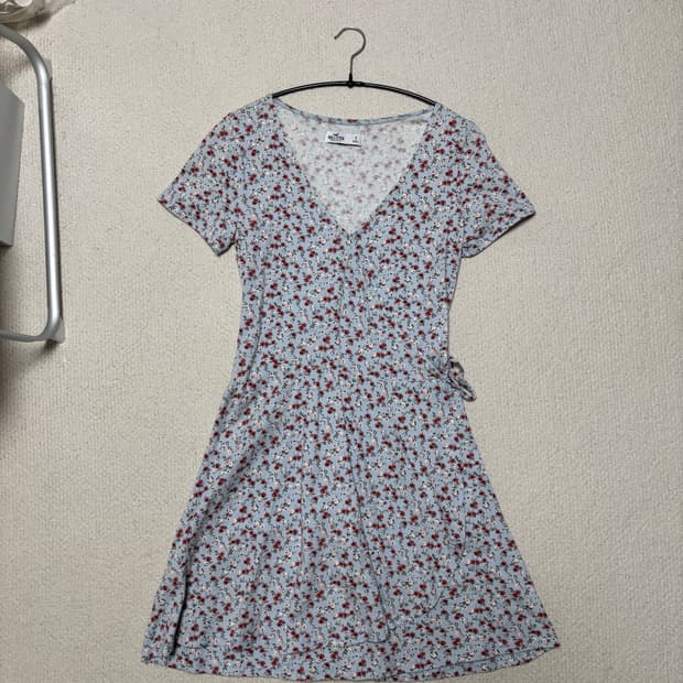 Holister 홀리스터 플라워 랩 원피스 S