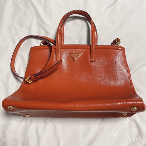 프라다 오렌지 사피아노 토트겸 크로스백